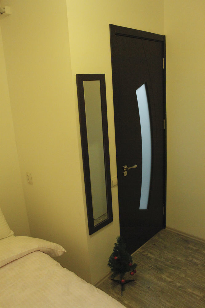 Apartment On Rustaveli Avenue ティビリシ エクステリア 写真