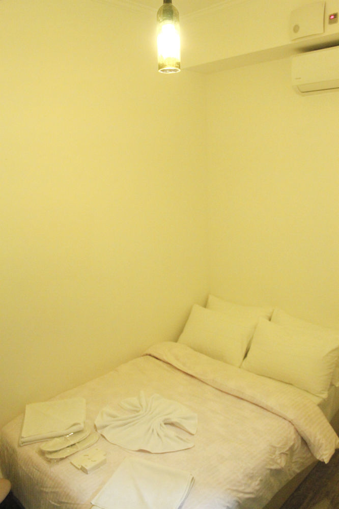 Apartment On Rustaveli Avenue ティビリシ エクステリア 写真