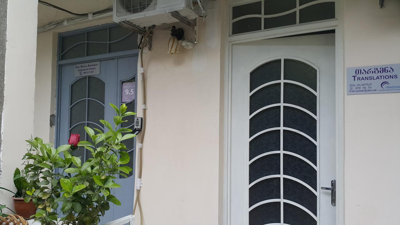 Apartment On Rustaveli Avenue ティビリシ エクステリア 写真